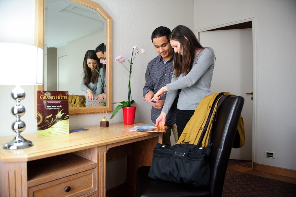 Le Grand Hotel Saint-Quentin  Room photo